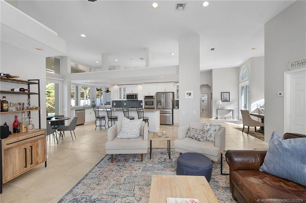 6132 Winding Lake Drive