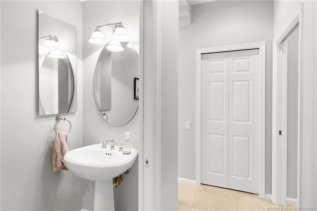 6132 Winding Lake Drive