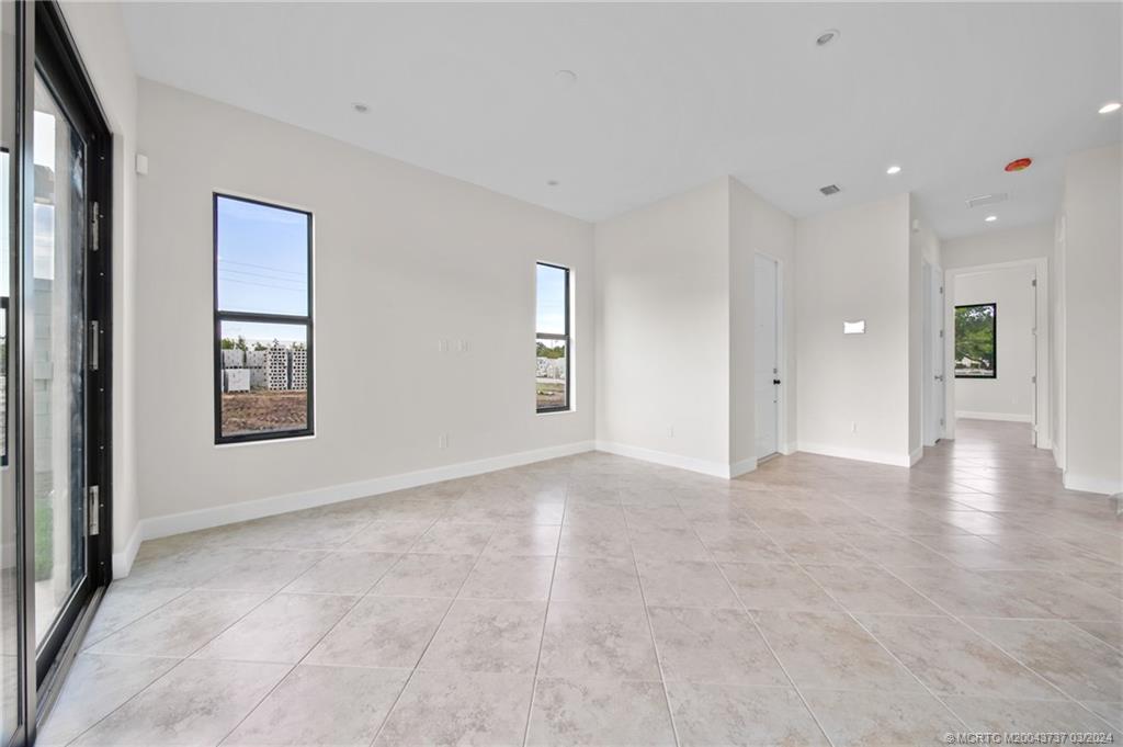 3658 SW Magnolia Ridge Lane