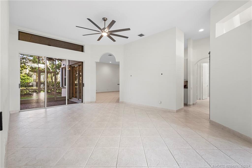 9036 Padova Dr Drive