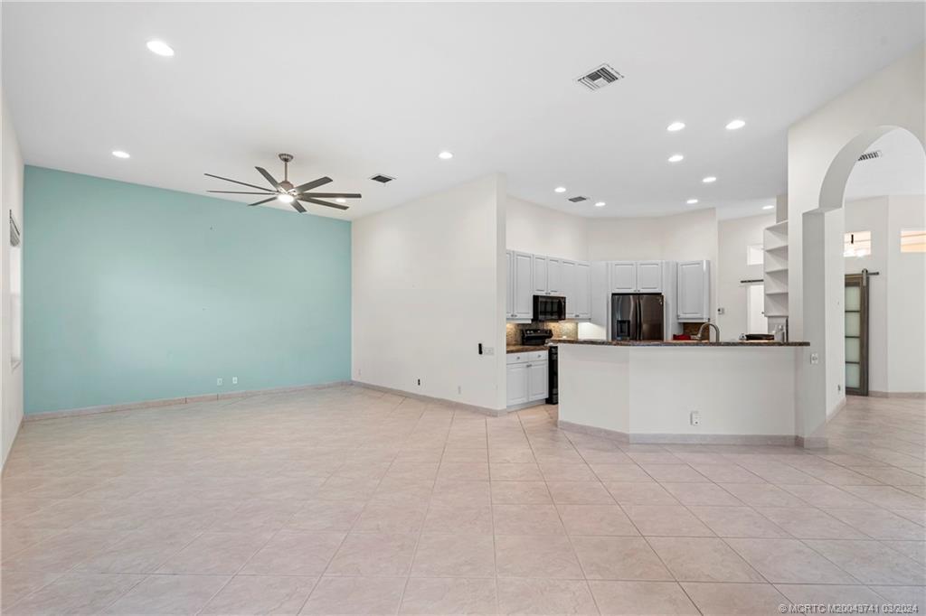 9036 Padova Dr Drive