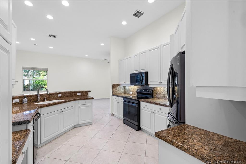 9036 Padova Dr Drive