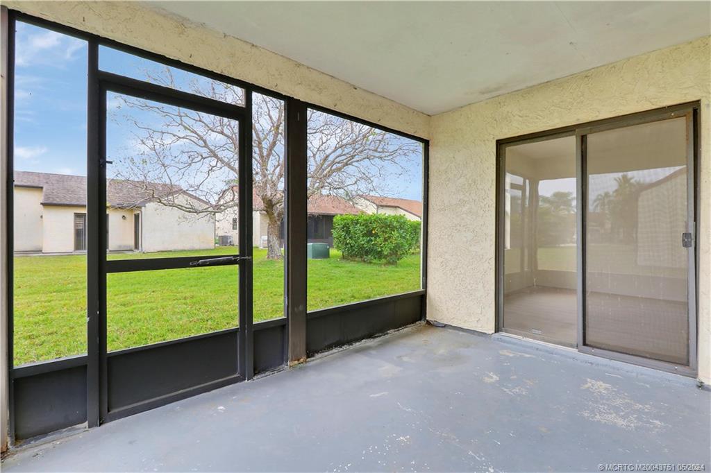 2365 SE Brekenridge Circle