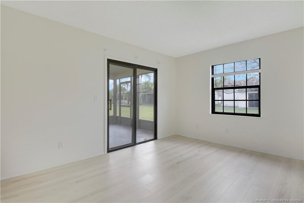 2365 SE Brekenridge Circle