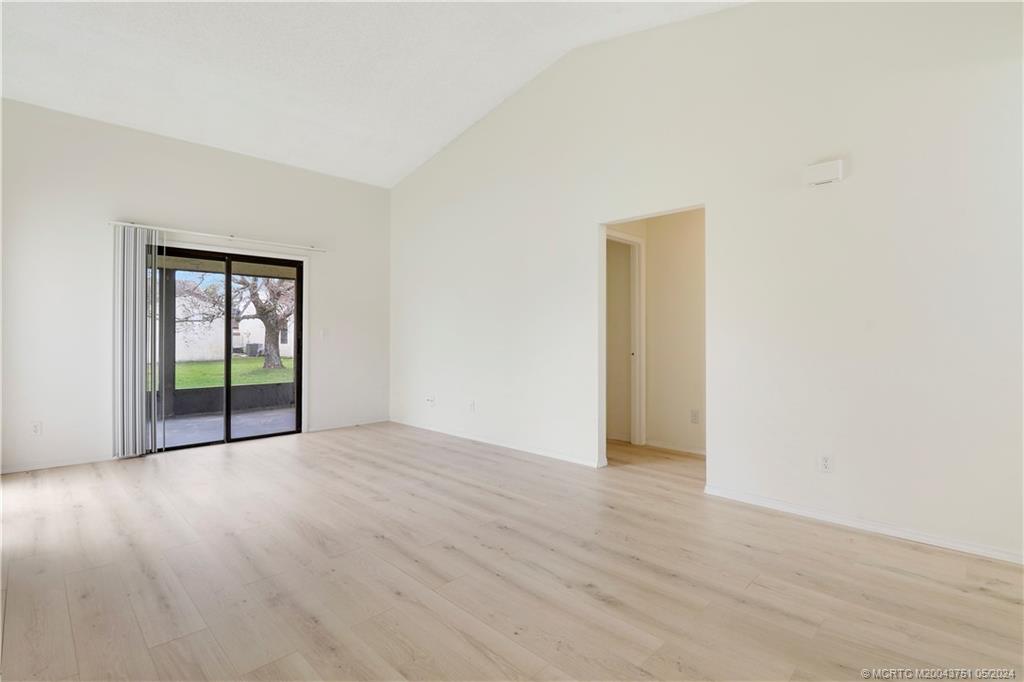 2365 SE Brekenridge Circle