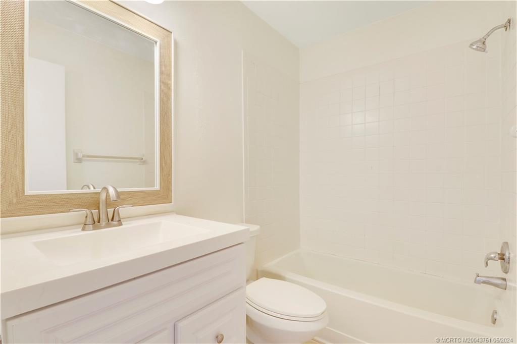 2365 SE Brekenridge Circle