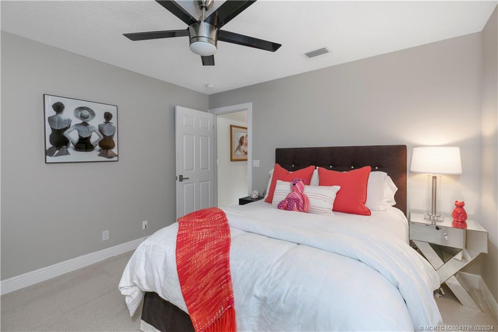 5092 SW Hammock Creek Drive