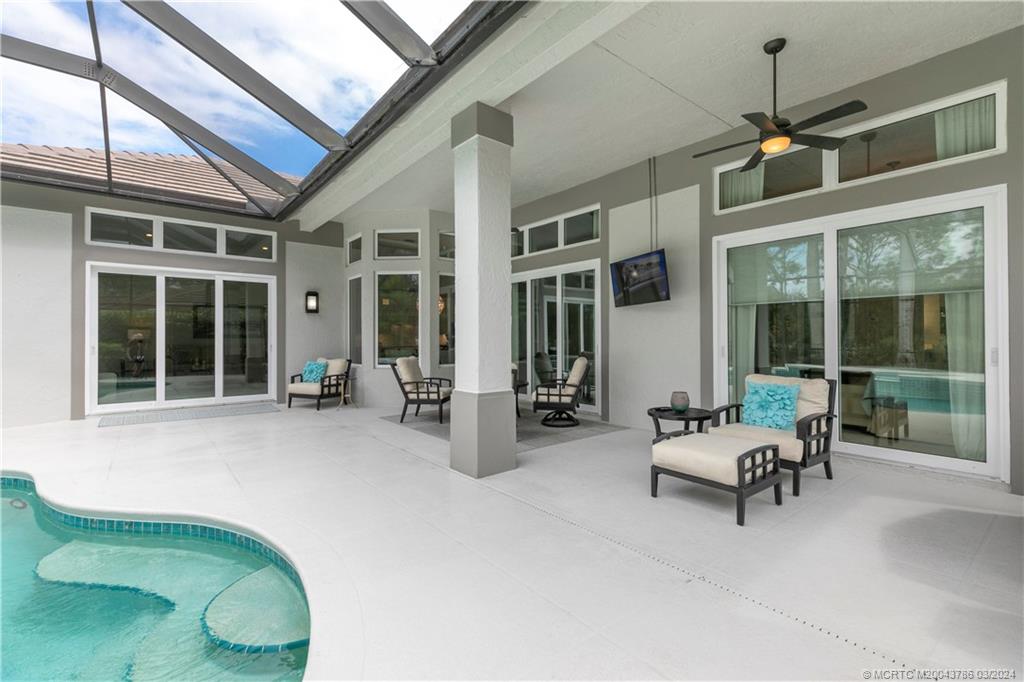 5092 SW Hammock Creek Drive