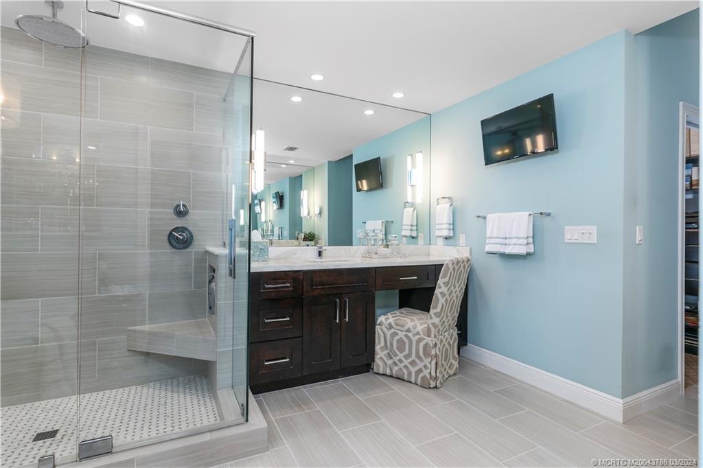 5092 SW Hammock Creek Drive