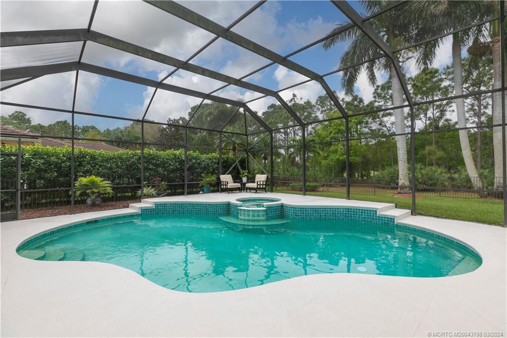 5092 SW Hammock Creek Drive