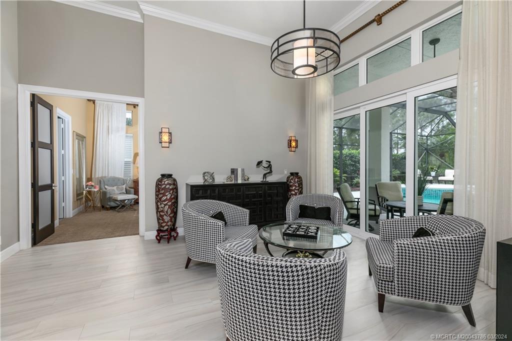 5092 SW Hammock Creek Drive