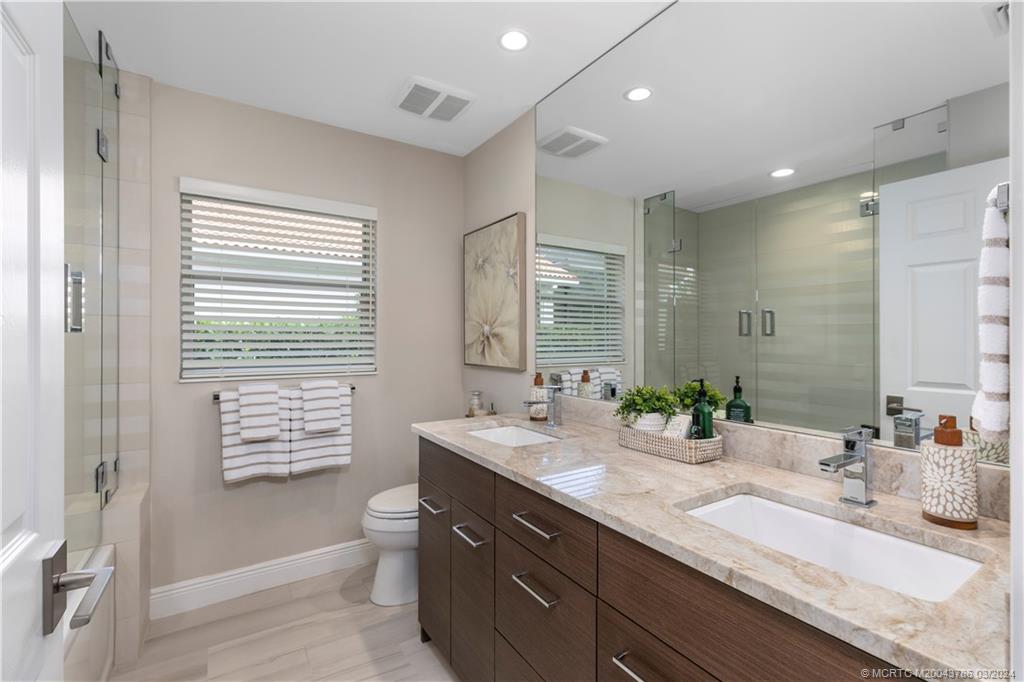 5092 SW Hammock Creek Drive