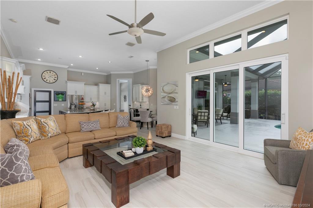 5092 SW Hammock Creek Drive