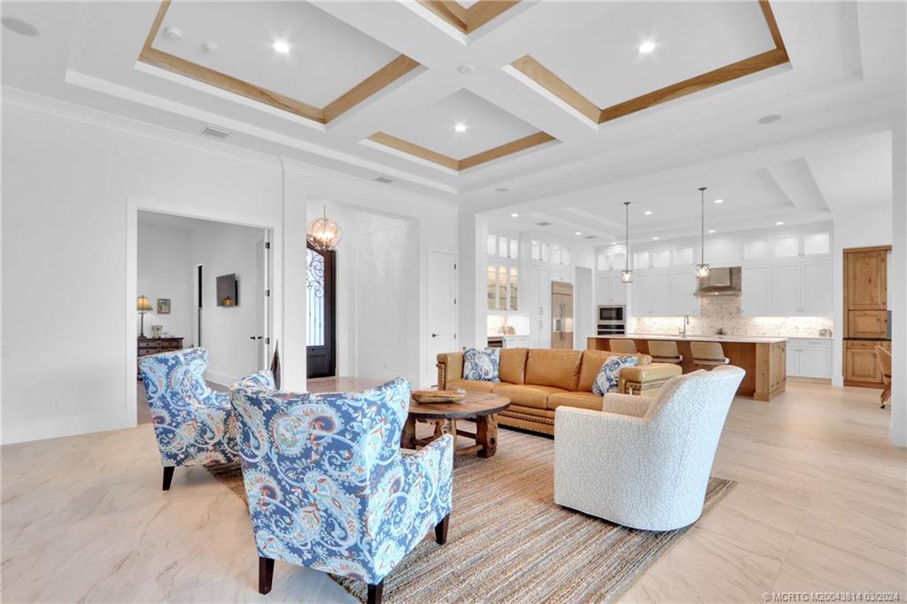 609 SW Overlook Drive