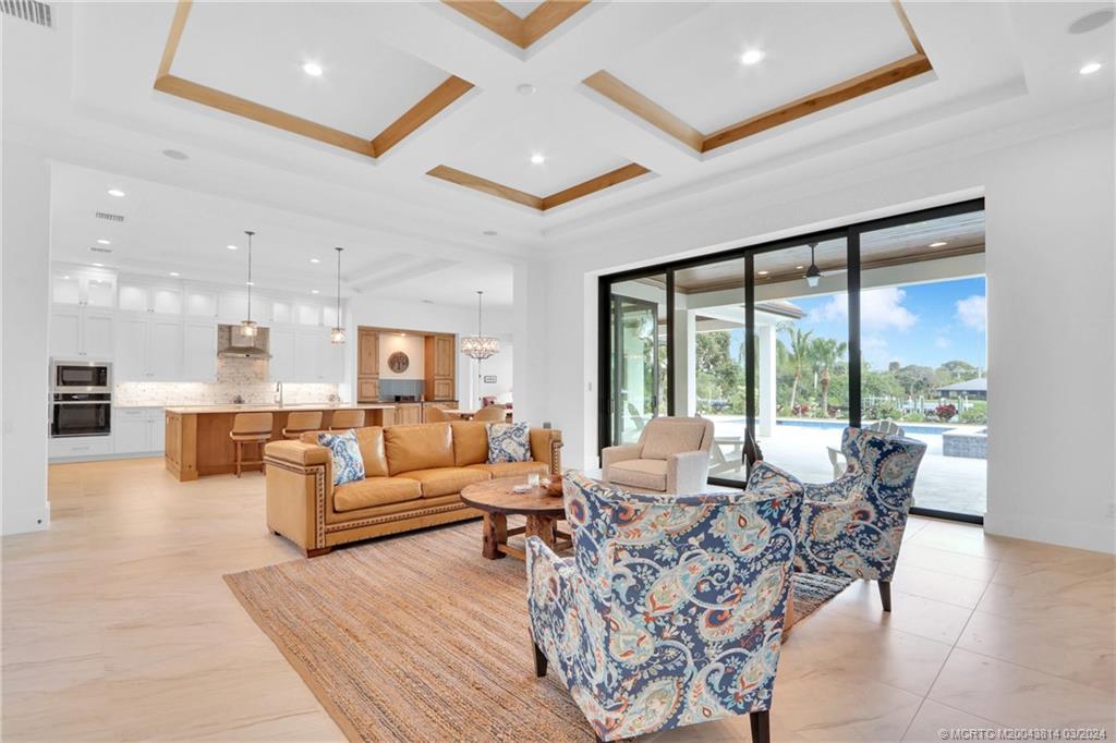 609 SW Overlook Drive