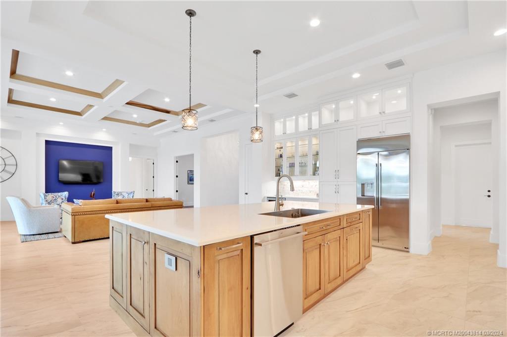 609 SW Overlook Drive