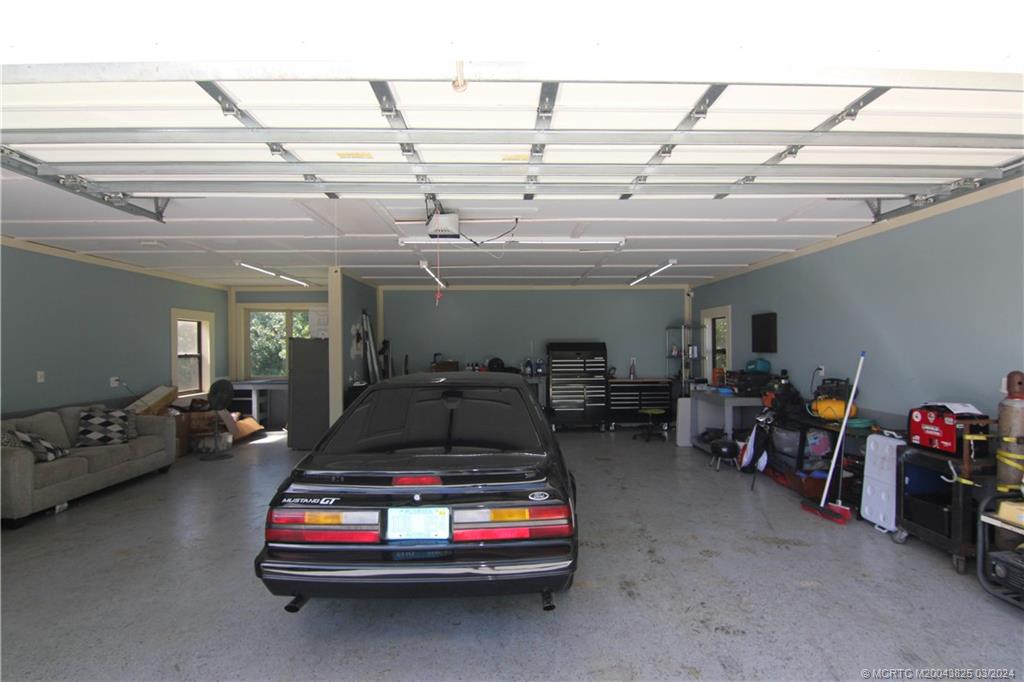 2061 SW Perry Terrace