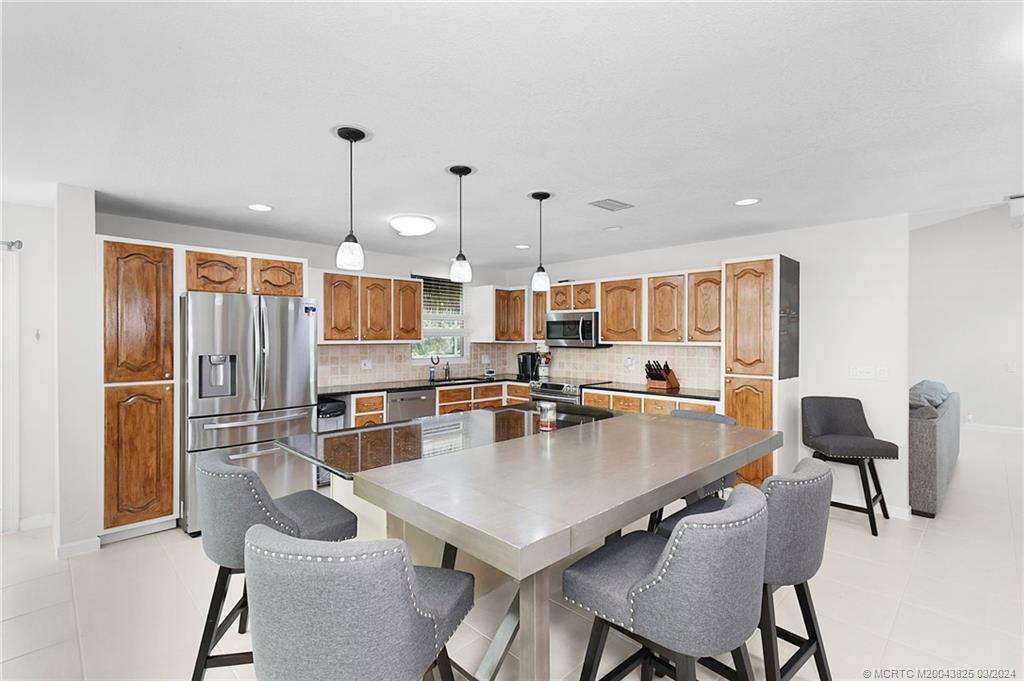 2061 SW Perry Terrace