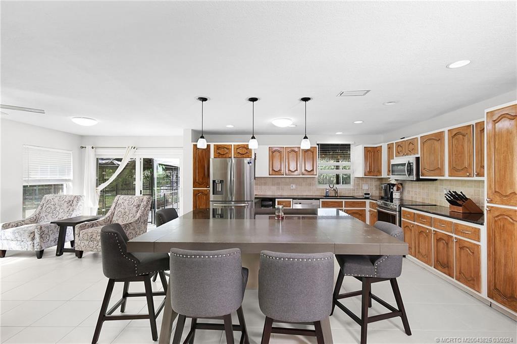 2061 SW Perry Terrace