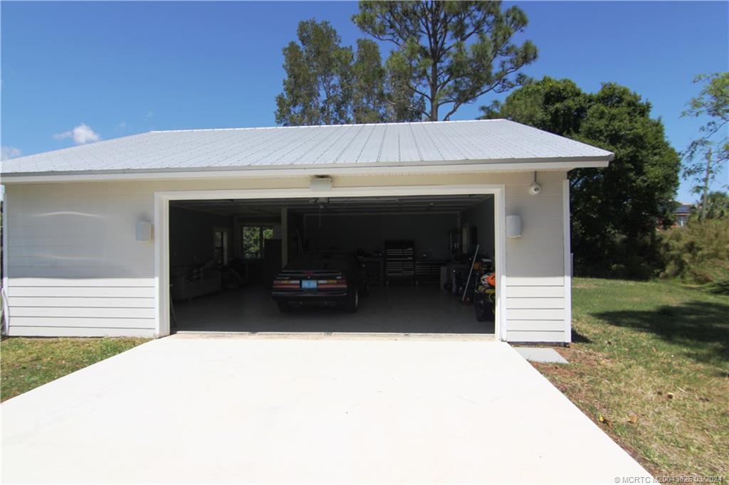 2061 SW Perry Terrace