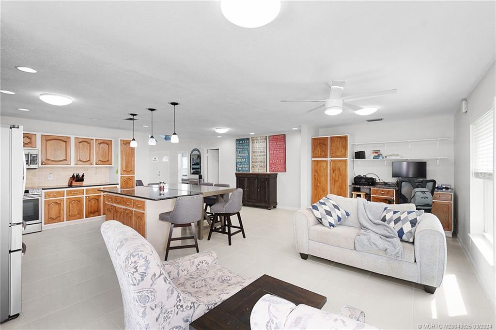 2061 SW Perry Terrace