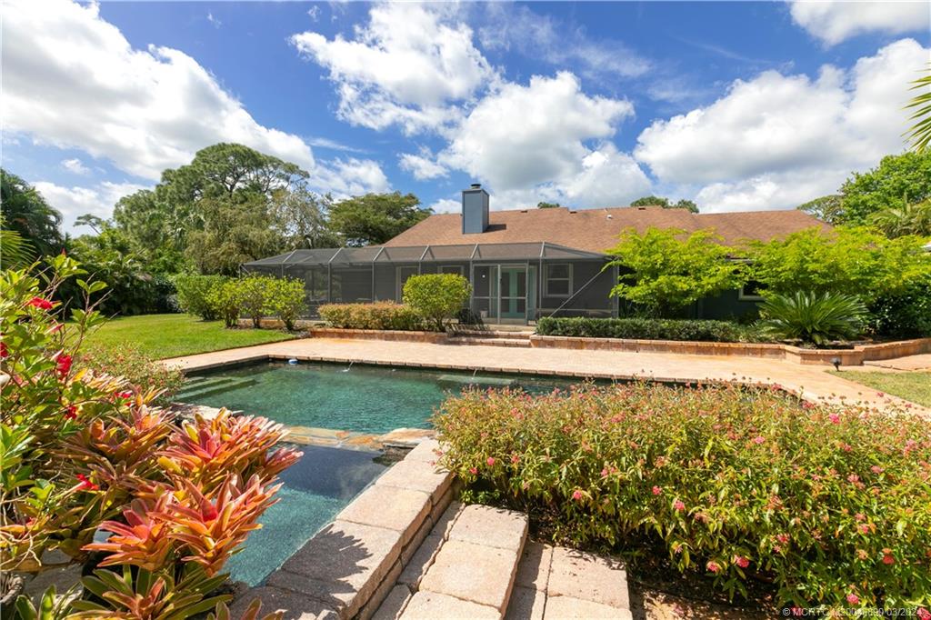 8285 SW Wildwood Drive