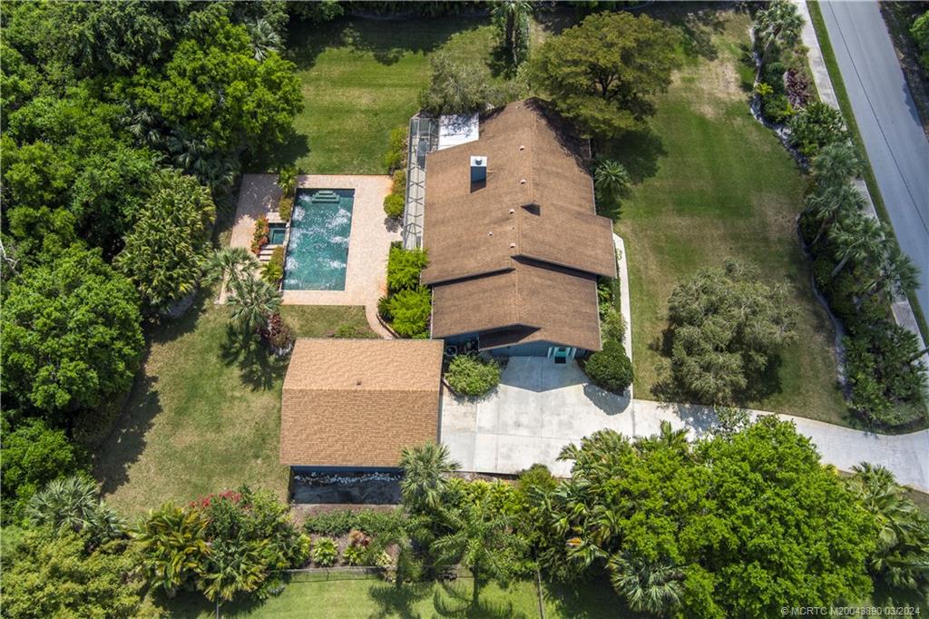 8285 SW Wildwood Drive