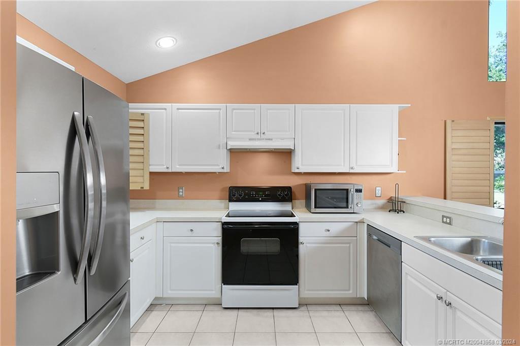 1631 SW Crossing Circle