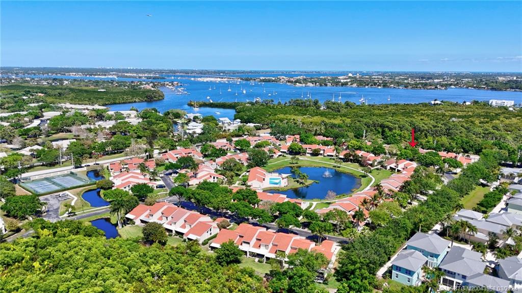 1631 SW Crossing Circle