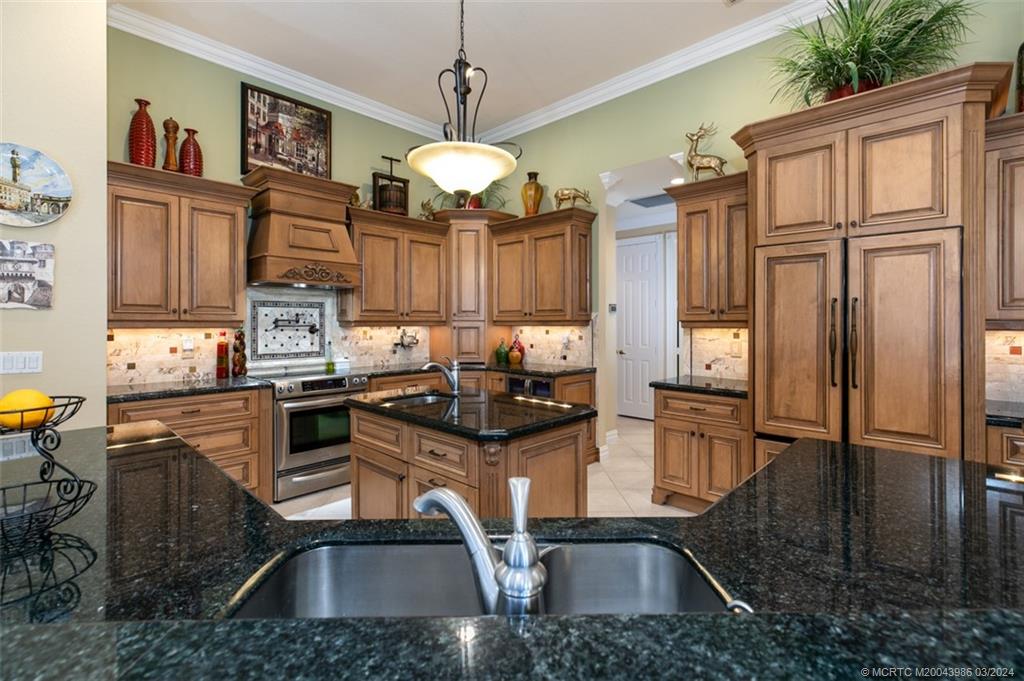 2696 SW Bear Paw Trail