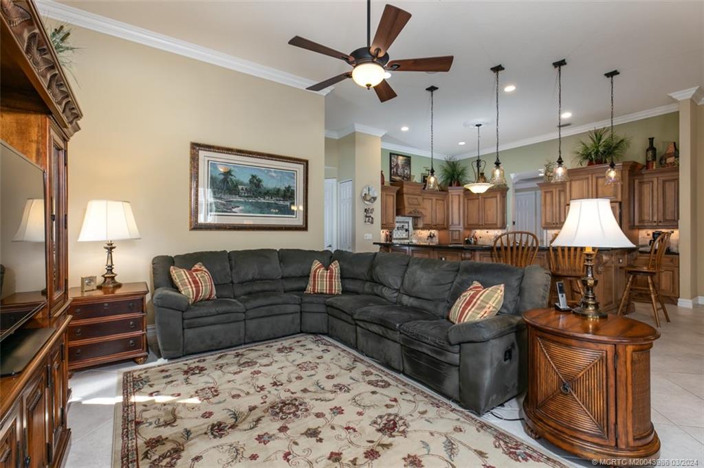 2696 SW Bear Paw Trail