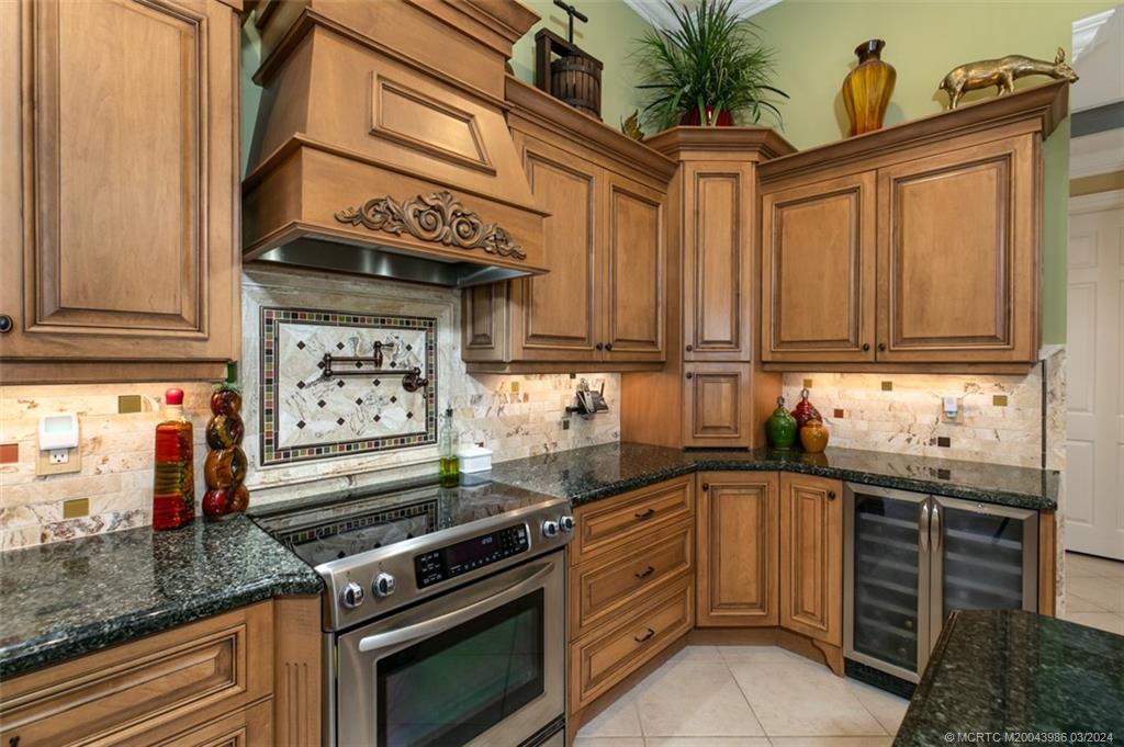 2696 SW Bear Paw Trail