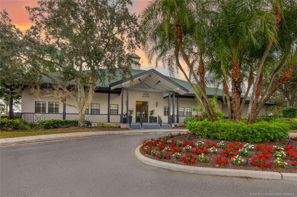 2696 SW Bear Paw Trail