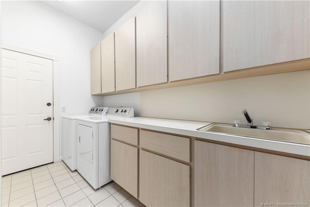 2870 SW Brighton Way