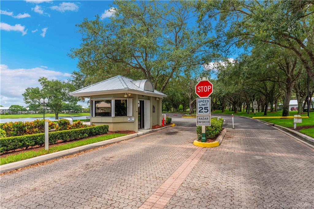 2870 SW Brighton Way