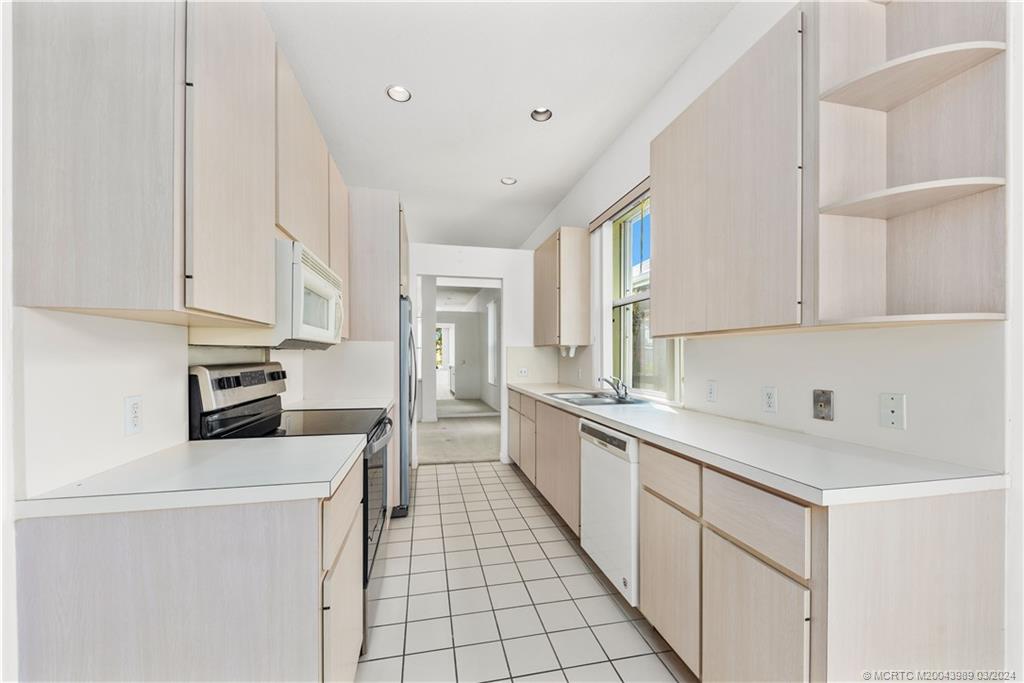 2870 SW Brighton Way