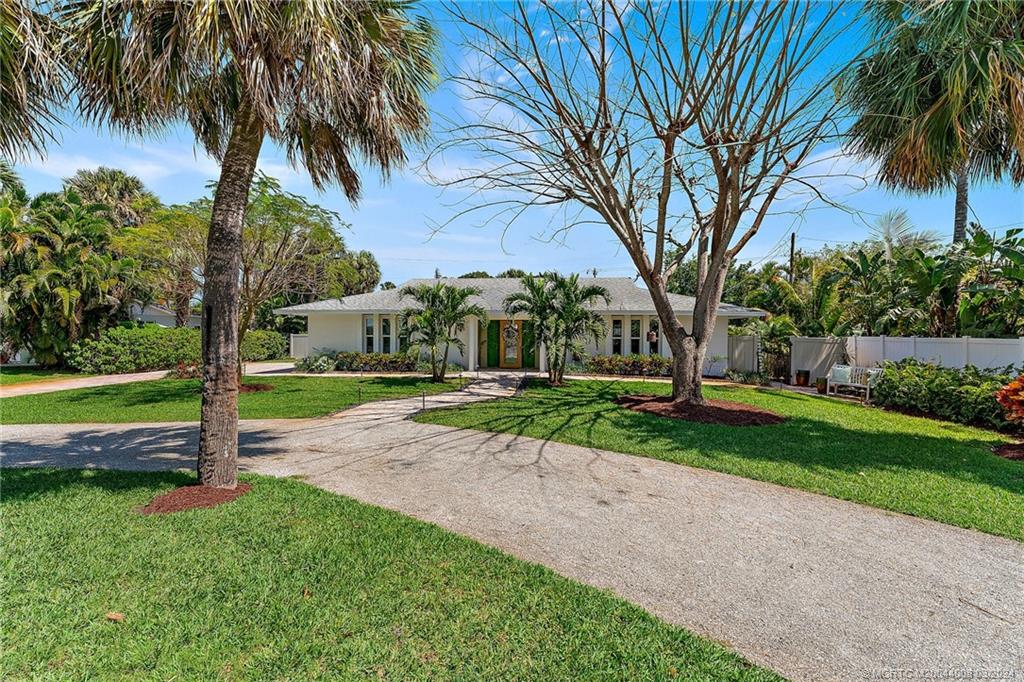 333 SE Oriole Avenue