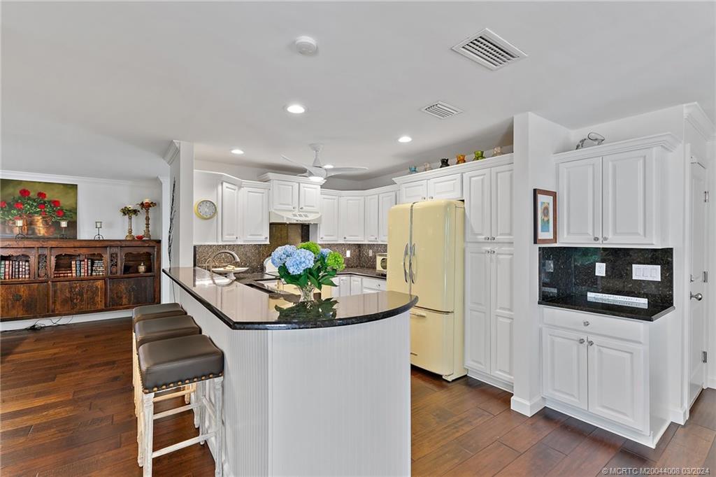 333 SE Oriole Avenue