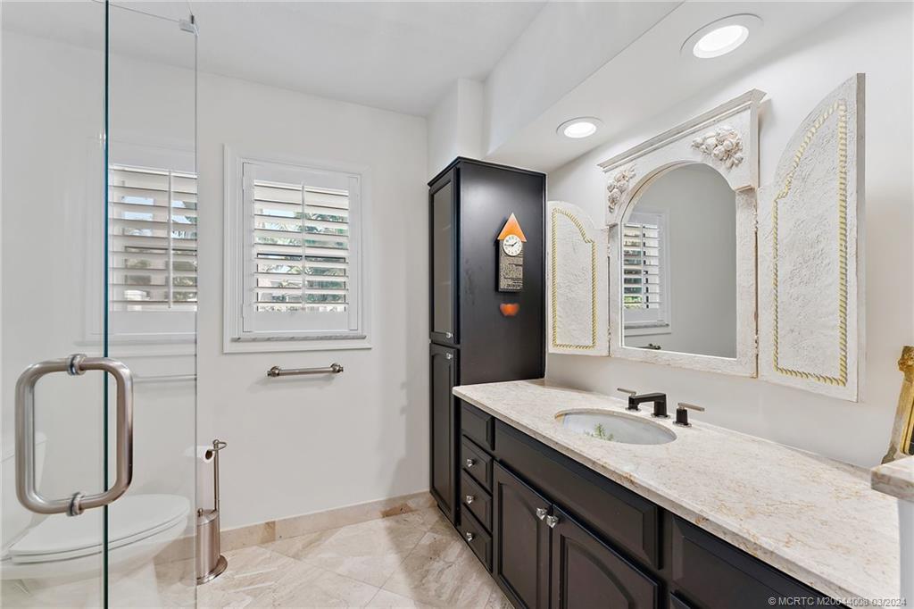 333 SE Oriole Avenue