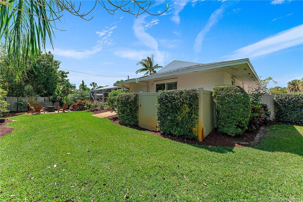 333 SE Oriole Avenue