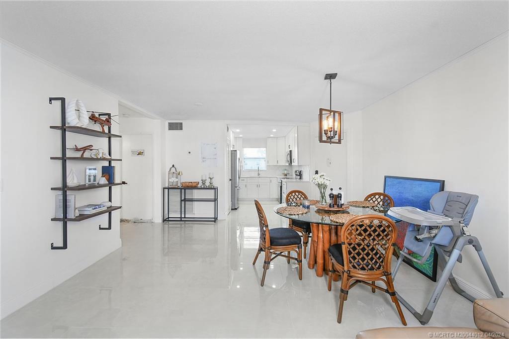 121 Wettaw Lane 215