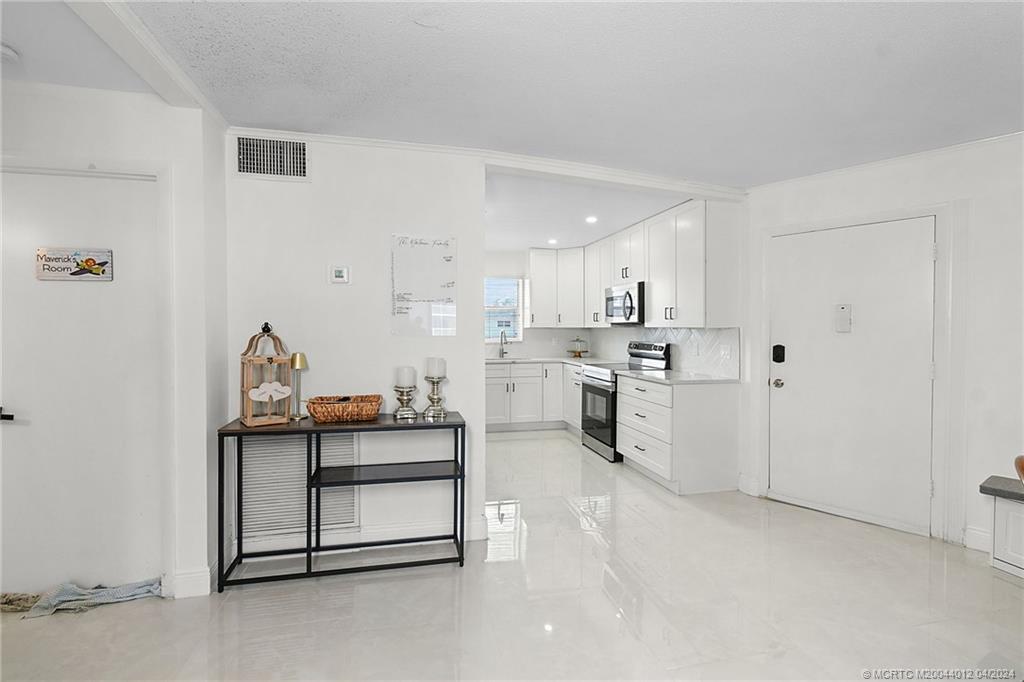 121 Wettaw Lane 215