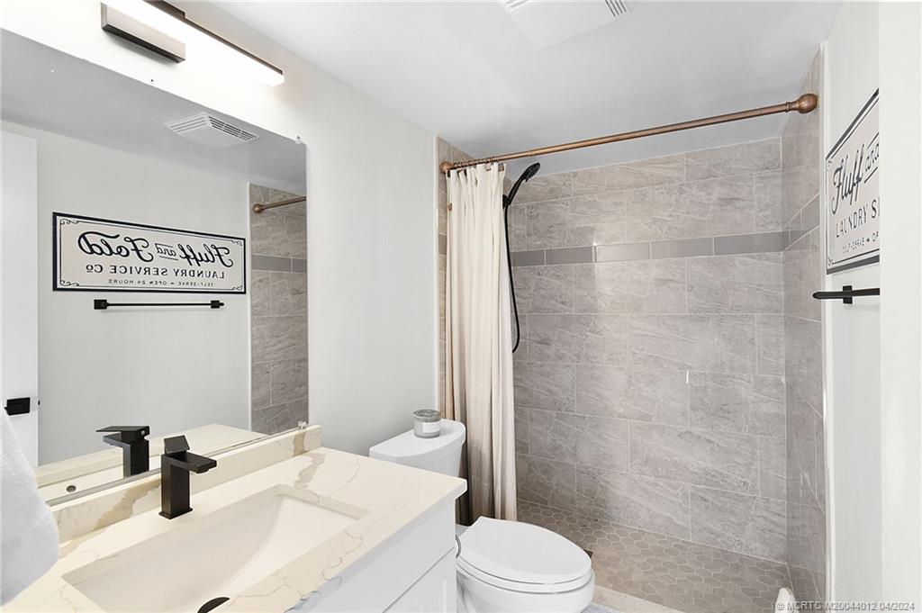 121 Wettaw Lane 215