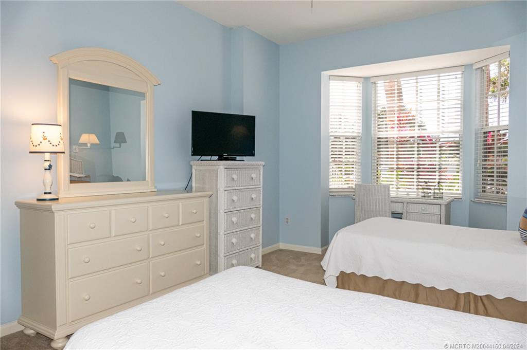 411 NE Plantation Road 511