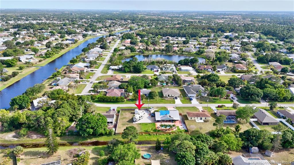 2381 SE Mariola Avenue