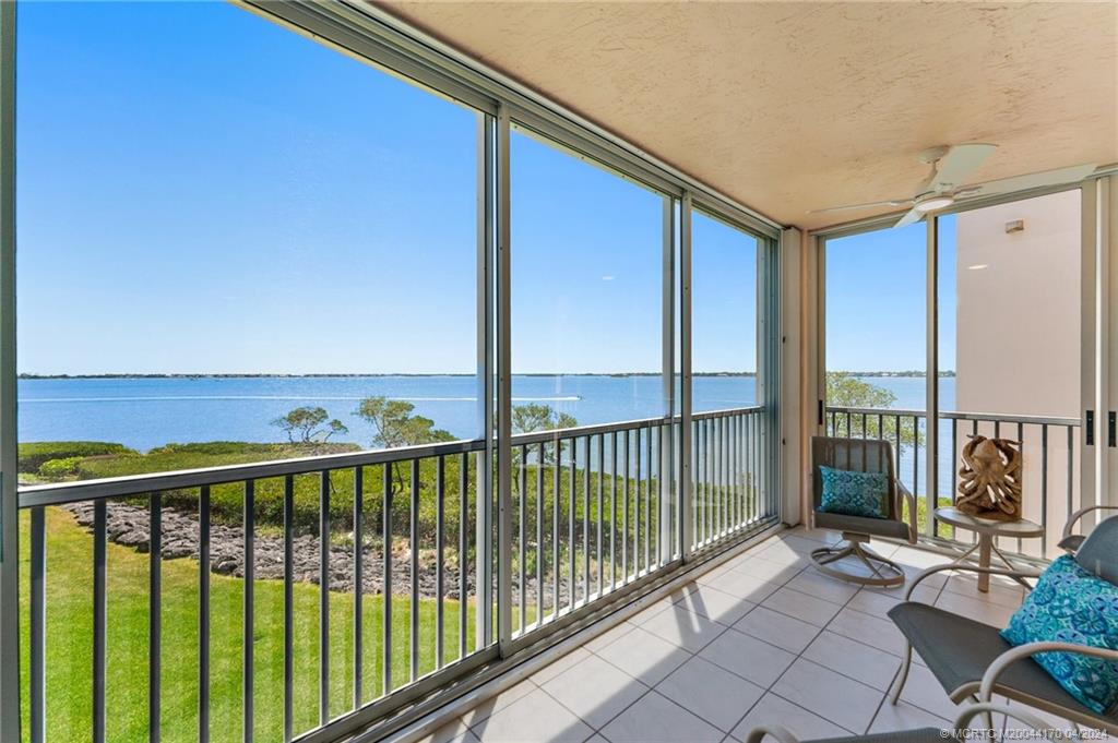 5700 NE Island Cove Way 4302