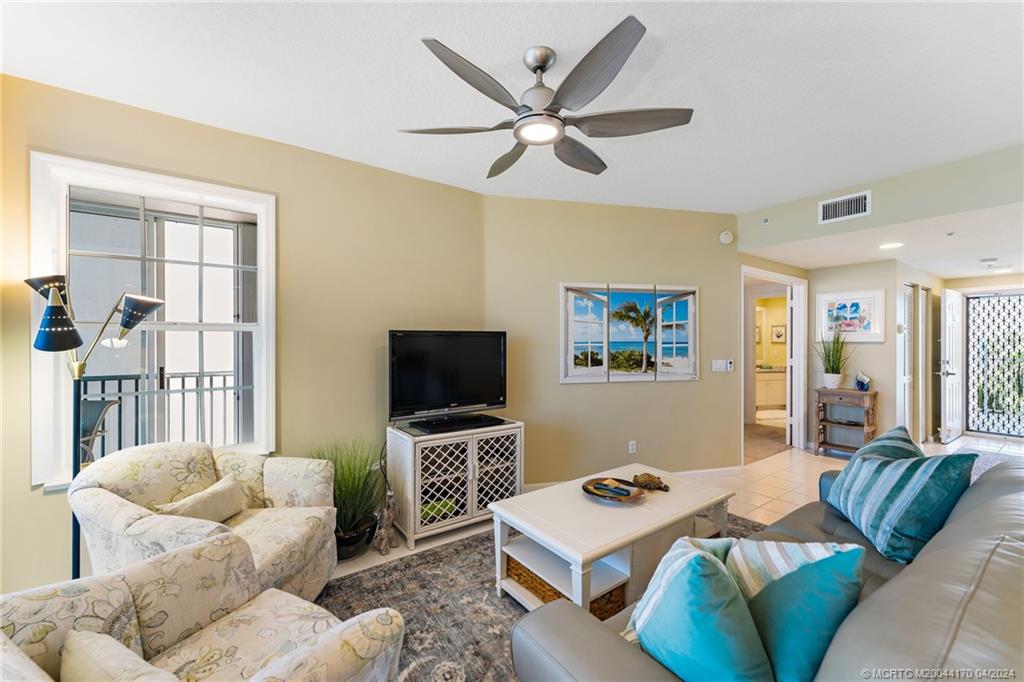 5700 NE Island Cove Way 4302