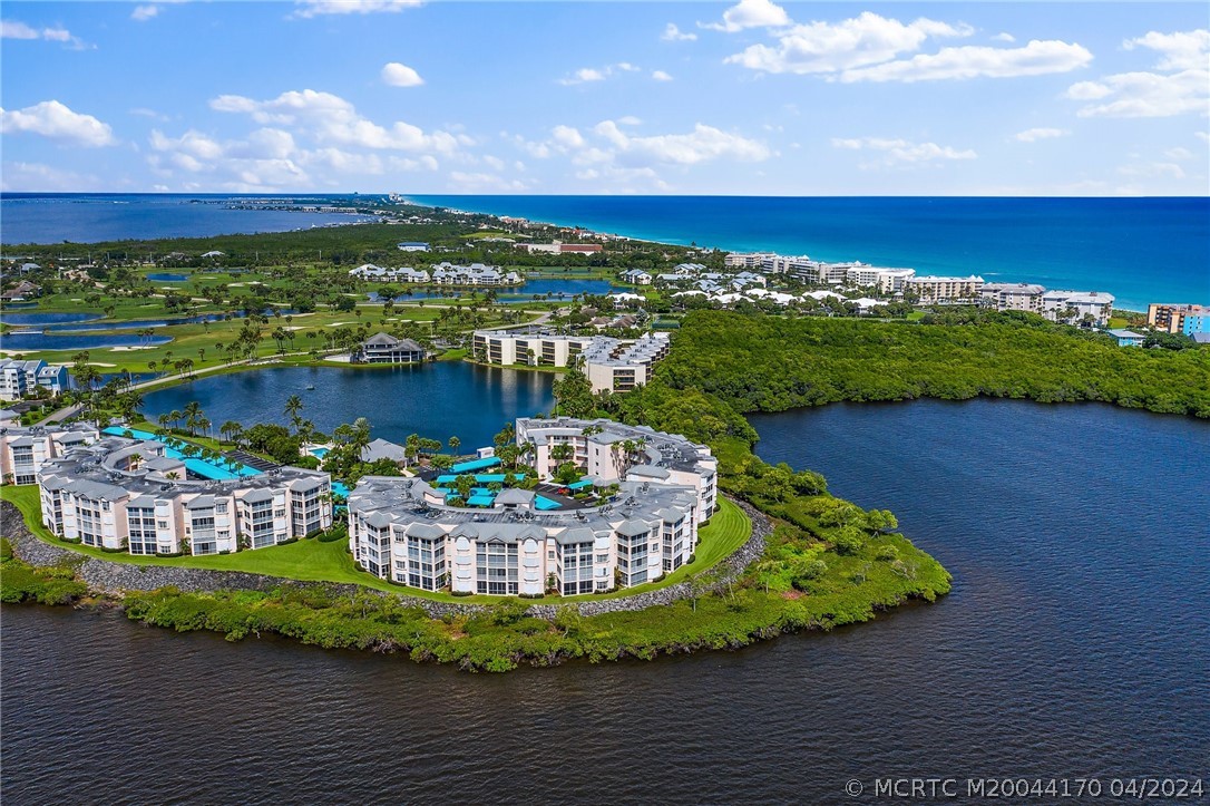 5700 NE Island Cove Way 4302