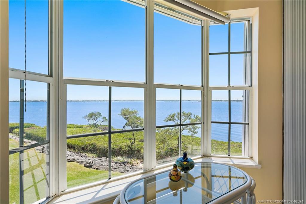 5700 NE Island Cove Way 4302