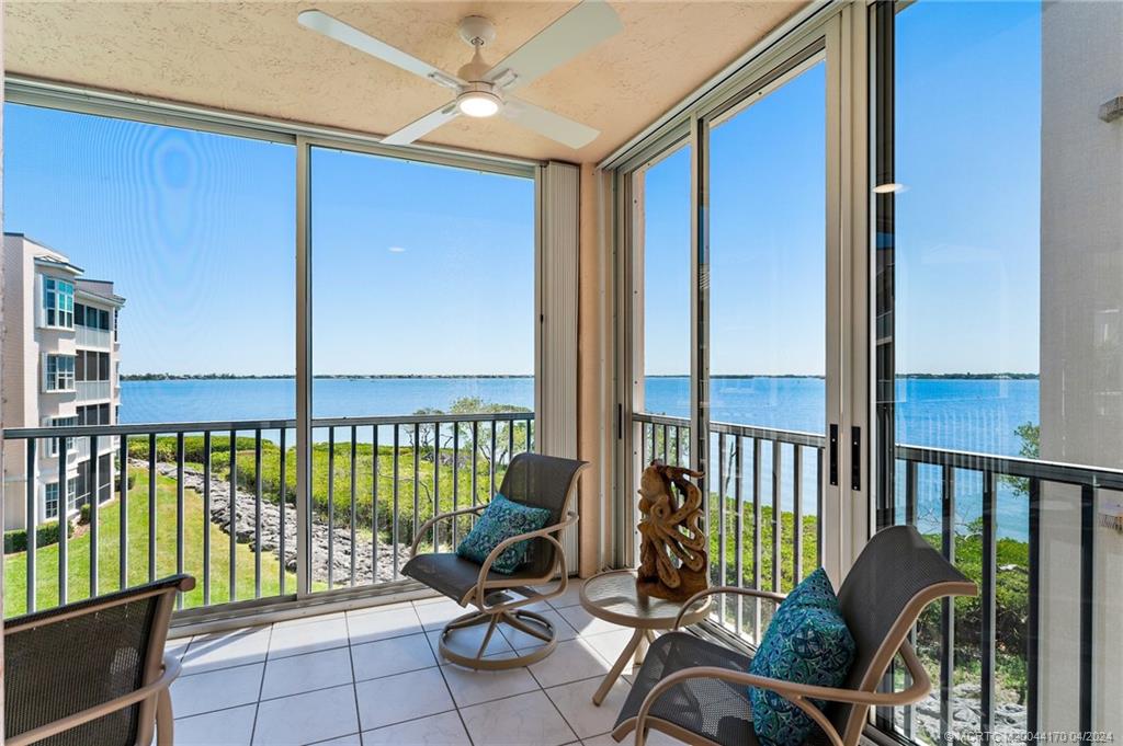 5700 NE Island Cove Way 4302